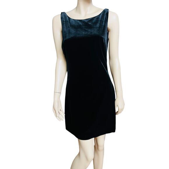 Love by Theia Crew Neck Velvet Fabric Open Back Dress Size 12 Zip Back Closure - Picture 6 of 15